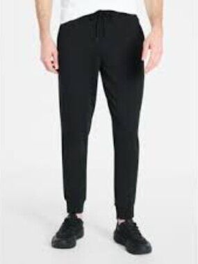 NWT Men's No Boundaries Slim Fit Joggers